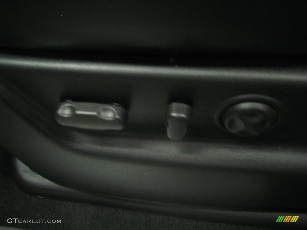2007 Tahoe Z71 4x4 - Summit White / Ebony photo #40