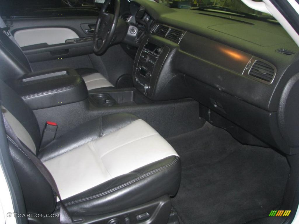 2007 Tahoe Z71 4x4 - Summit White / Ebony photo #53