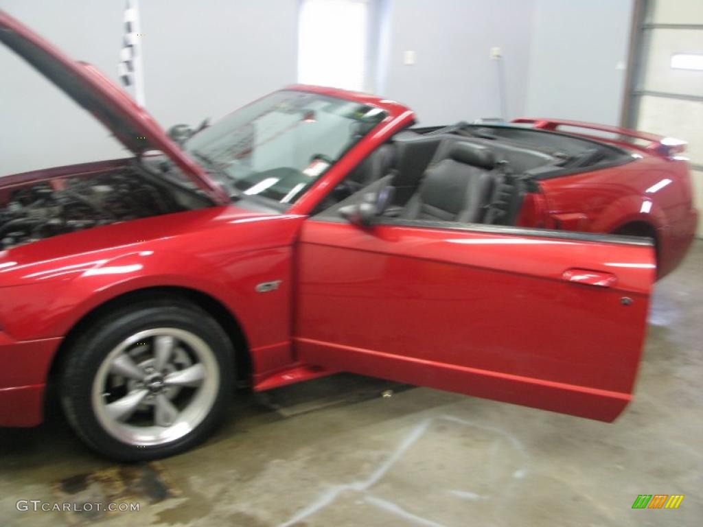 2001 Mustang GT Convertible - Laser Red Metallic / Dark Charcoal photo #2