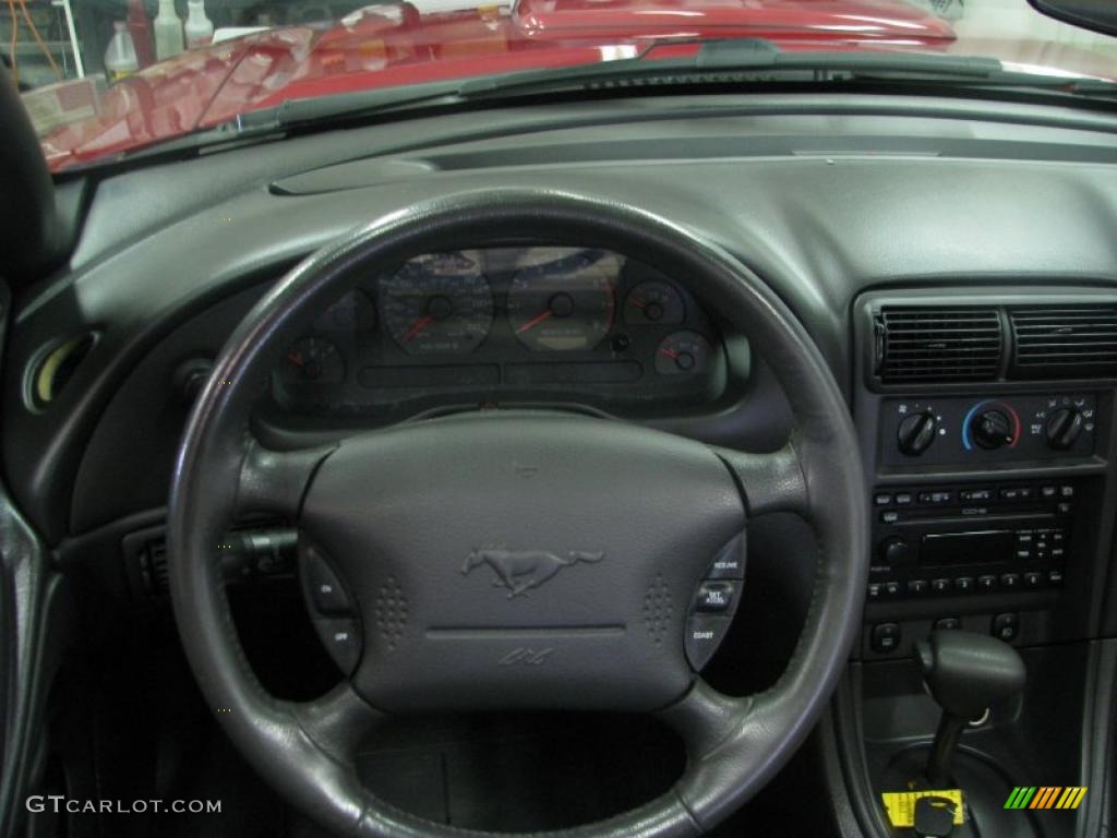 2001 Mustang GT Convertible - Laser Red Metallic / Dark Charcoal photo #10