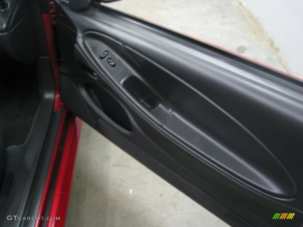 2001 Mustang GT Convertible - Laser Red Metallic / Dark Charcoal photo #20