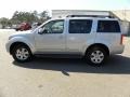 Silver Lightning Metallic - Pathfinder LE 4x4 Photo No. 24