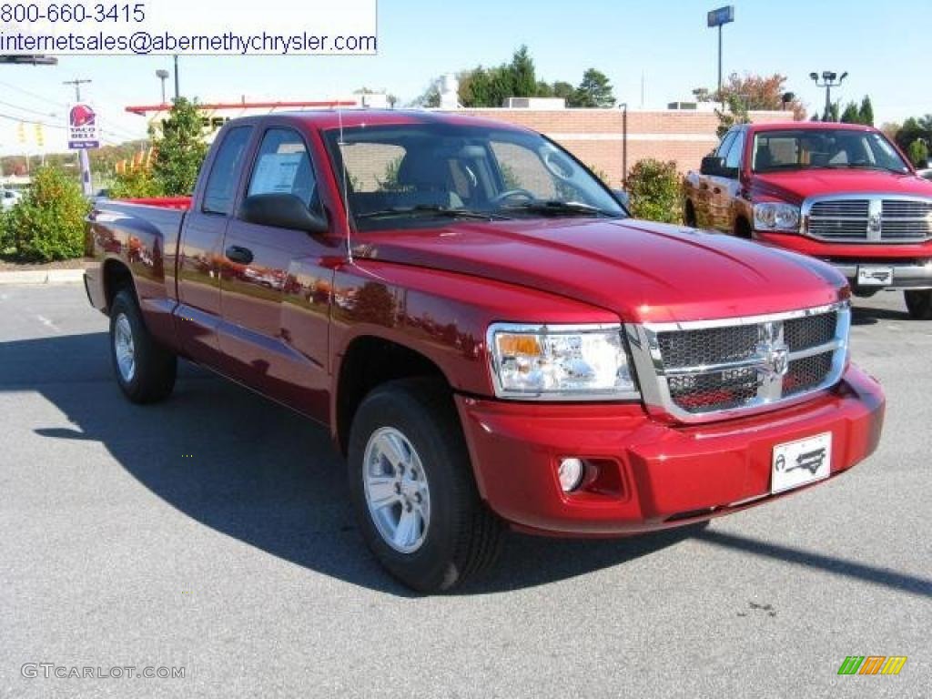 2010 Dakota ST Extended Cab - Inferno Red Crystal Pearl / Dark Slate Gray/Medium Slate Gray photo #4