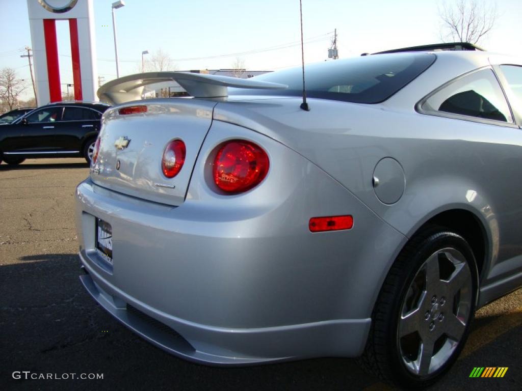 2007 Cobalt SS Supercharged Coupe - Ultra Silver Metallic / Ebony/Red photo #20