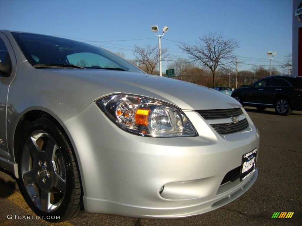 2007 Cobalt SS Supercharged Coupe - Ultra Silver Metallic / Ebony/Red photo #22