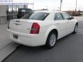 Cool Vanilla White - 300 Touring Photo No. 3