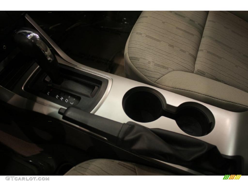 2009 Focus SE Sedan - Light Ice Blue Metallic / Medium Stone photo #14