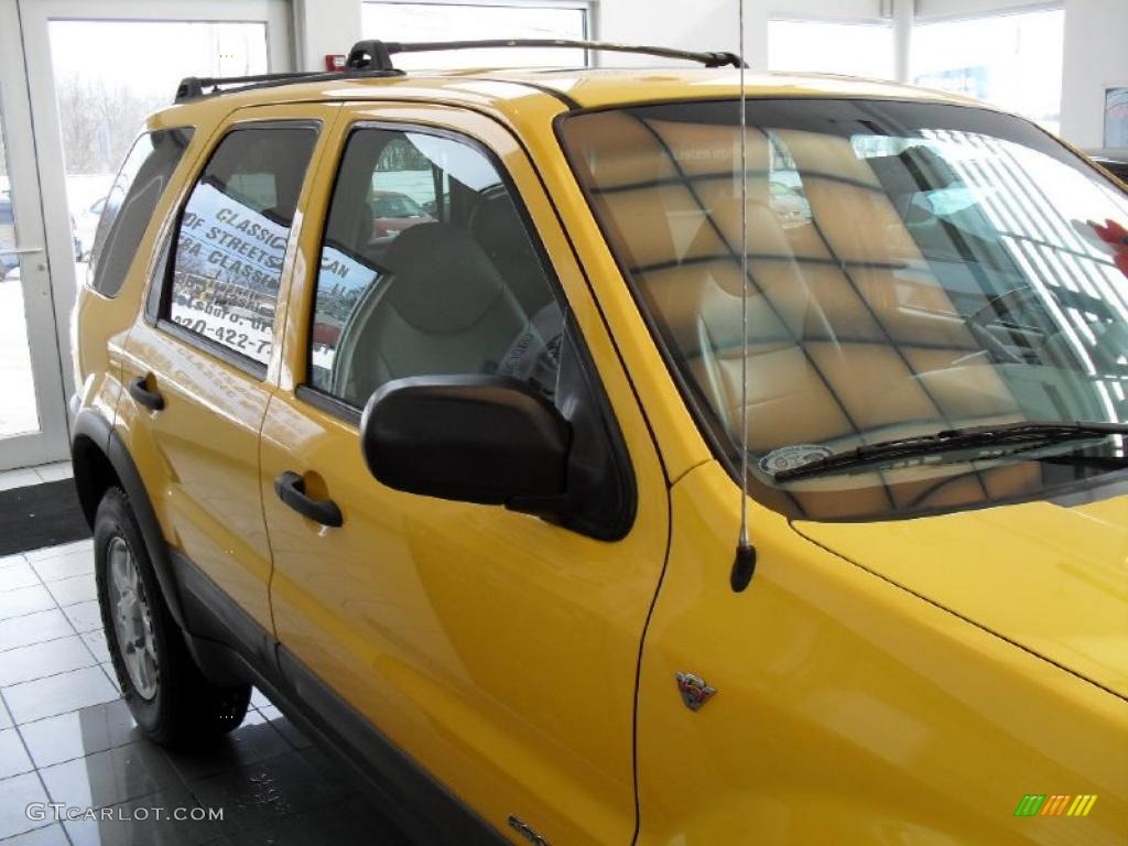 2001 Escape XLT V6 4WD - Chrome Yellow Metallic / Medium Graphite Grey photo #11