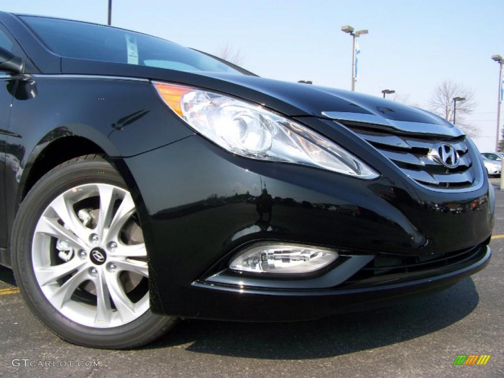 2011 Sonata Limited - Midnight Black / Black photo #2