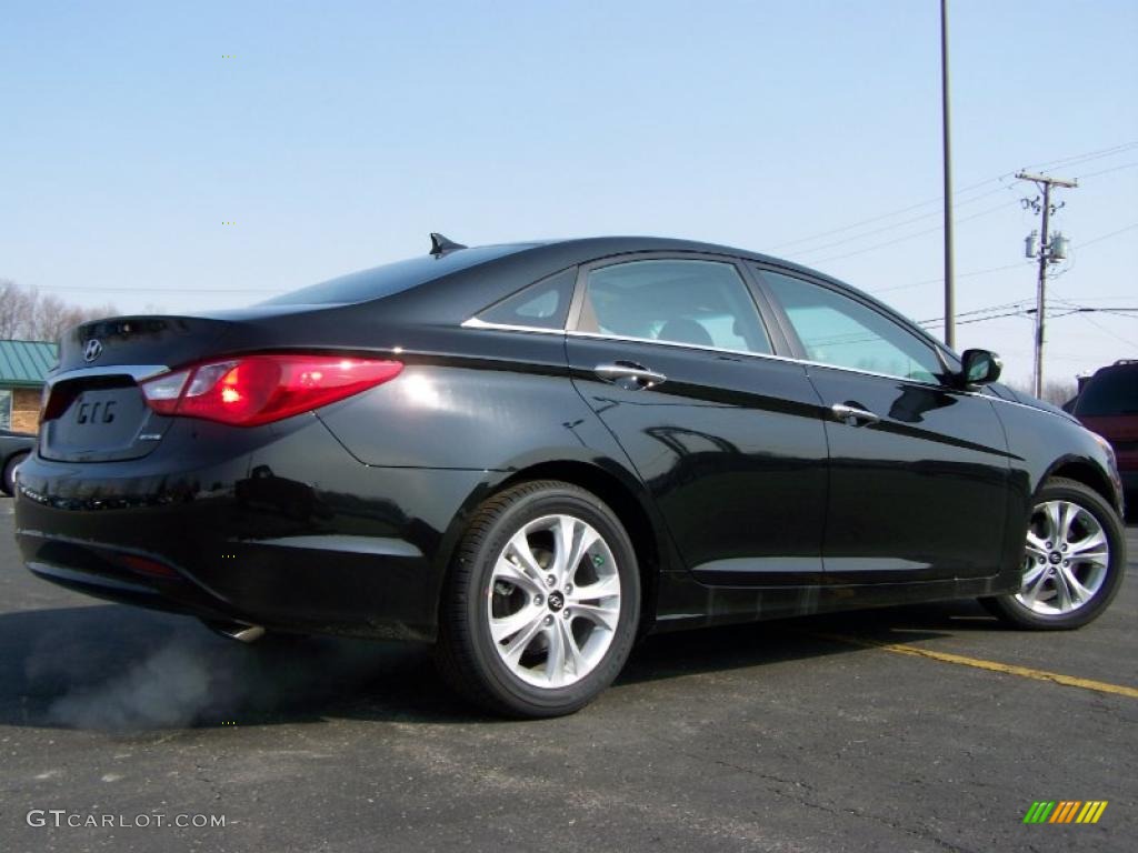 2011 Sonata Limited - Midnight Black / Black photo #7