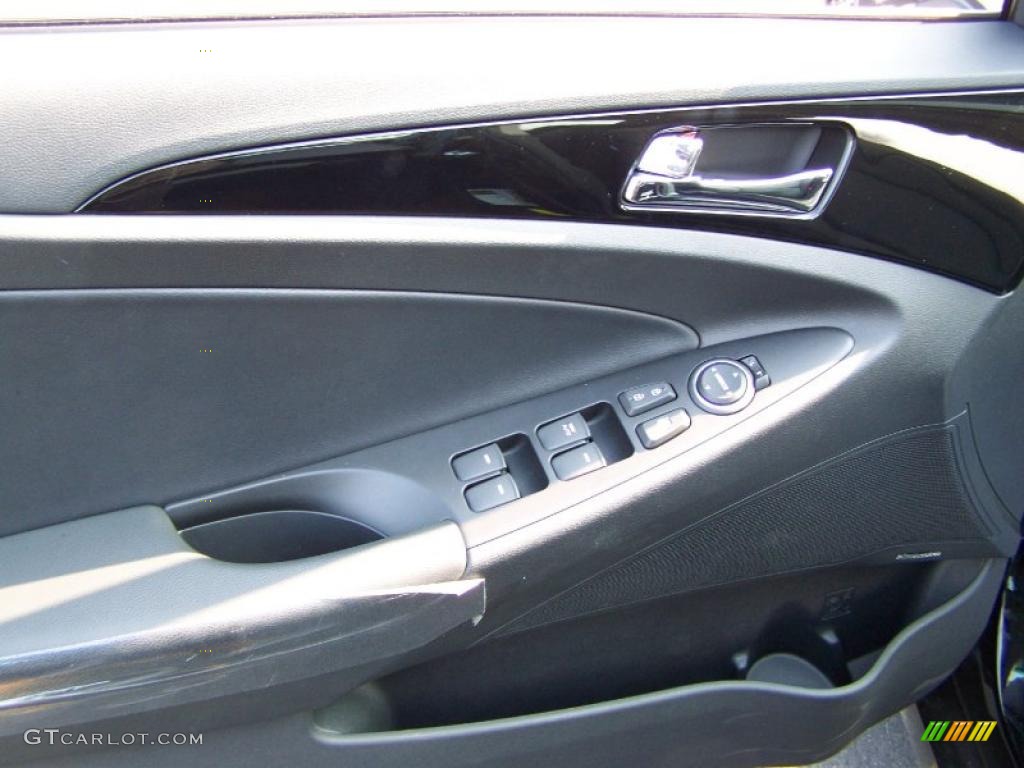 2011 Sonata Limited - Midnight Black / Black photo #12