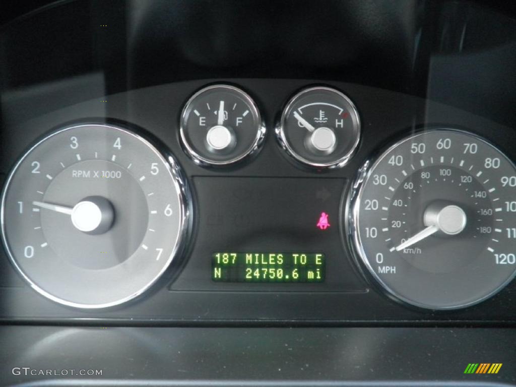 2007 Milan V6 Premier AWD - Black Ebony / Dark Charcoal photo #9