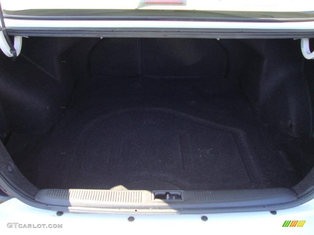 2004 Elantra GLS Sedan - Nordic White / Beige photo #23