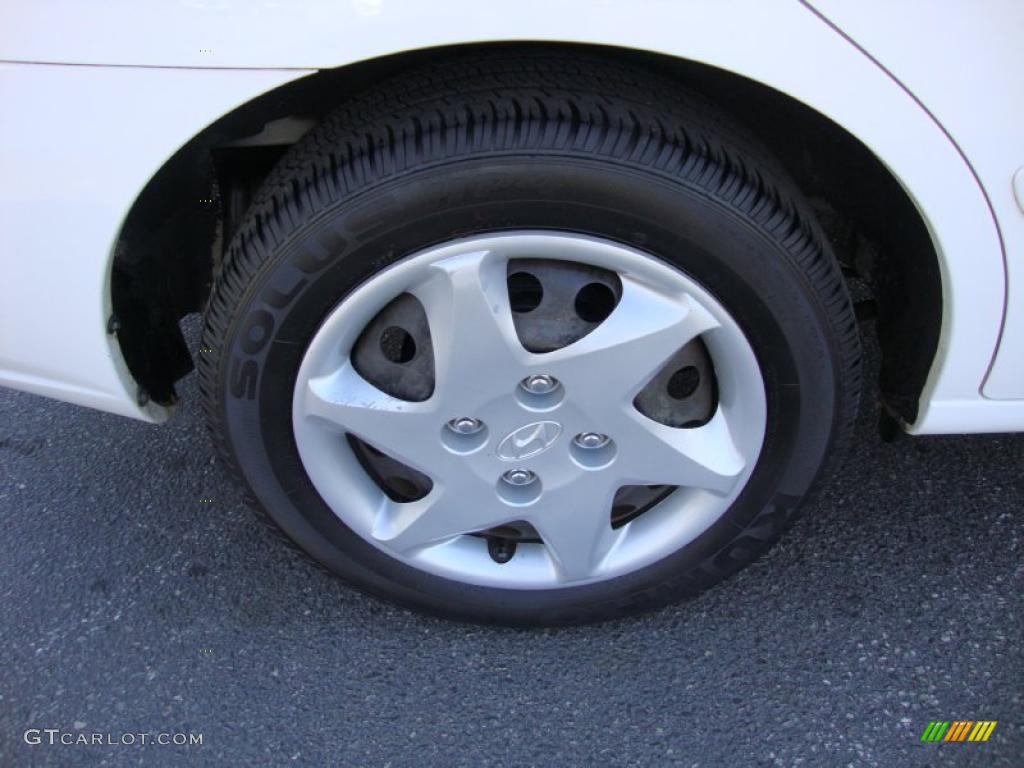 2004 Elantra GLS Sedan - Nordic White / Beige photo #24