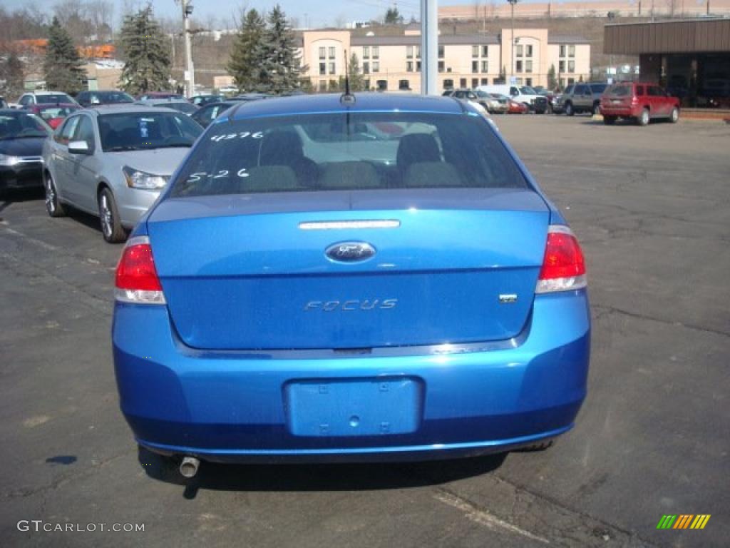 2010 Focus SE Sedan - Blue Flame Metallic / Charcoal Black photo #4