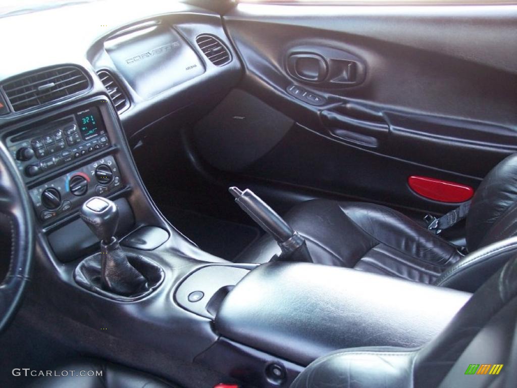 1999 Corvette Coupe - Torch Red / Black photo #32