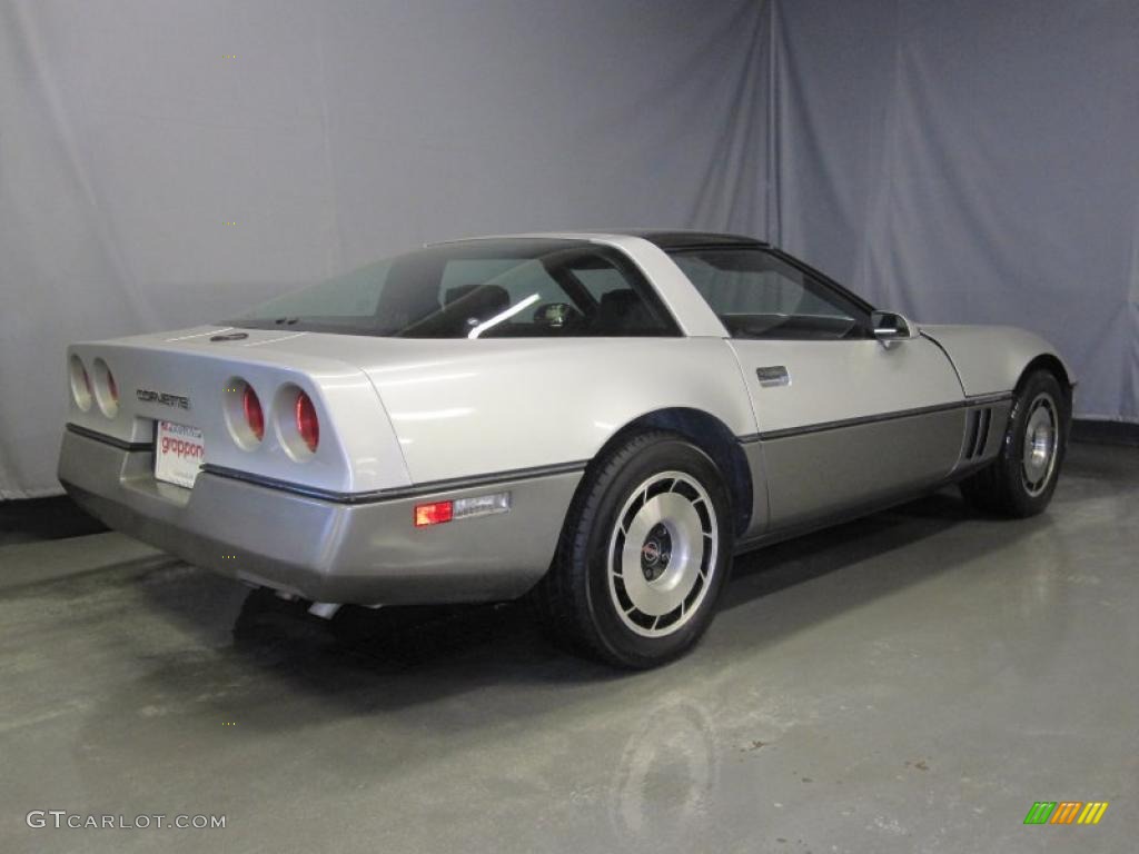 1984 Corvette Coupe - Bright Silver Metallic / Medium Gray photo #3