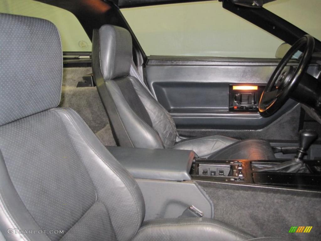 1984 Corvette Coupe - Bright Silver Metallic / Medium Gray photo #6