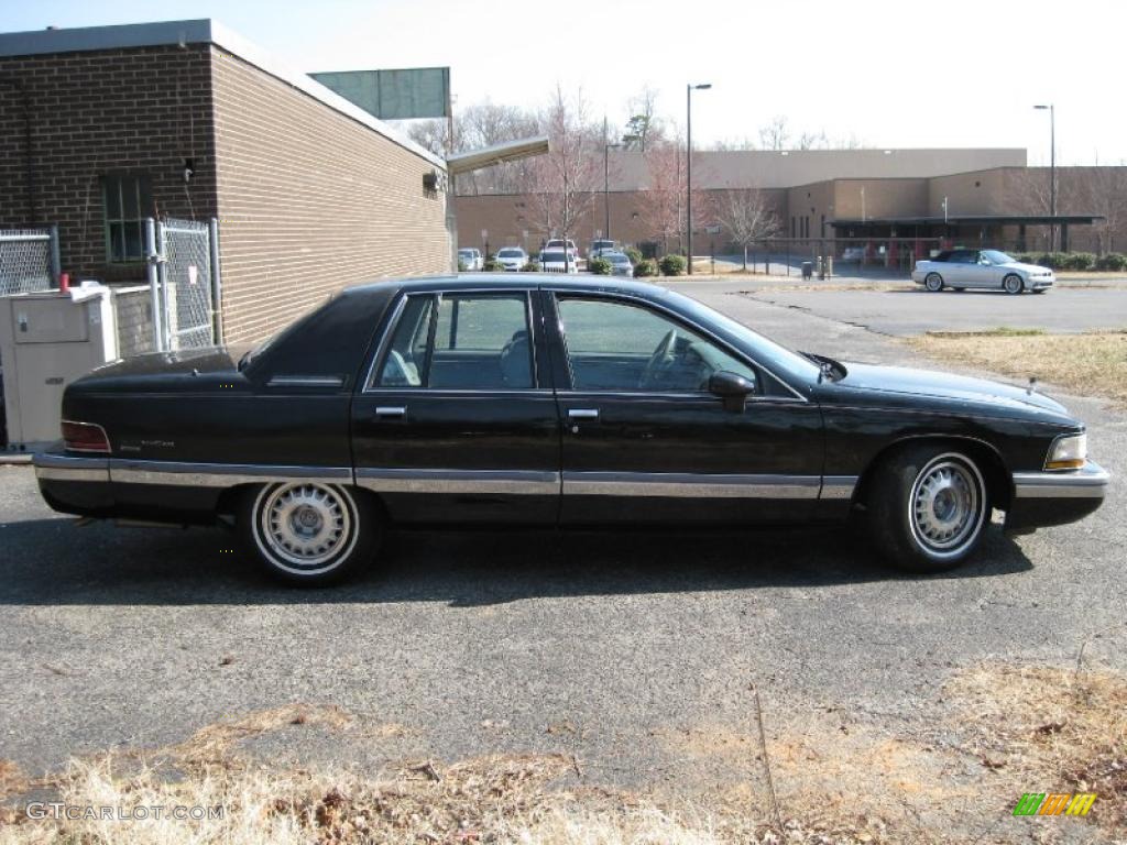 1994 Roadmaster Limited Sedan - Black / Gray photo #9