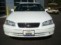 2000 Super White Toyota Camry LE  photo #9