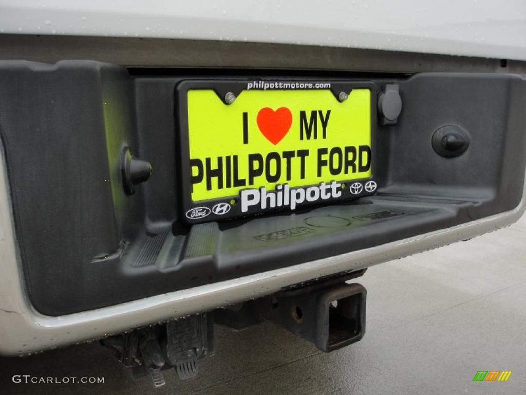 2006 F150 XLT SuperCab - Oxford White / Tan photo #24