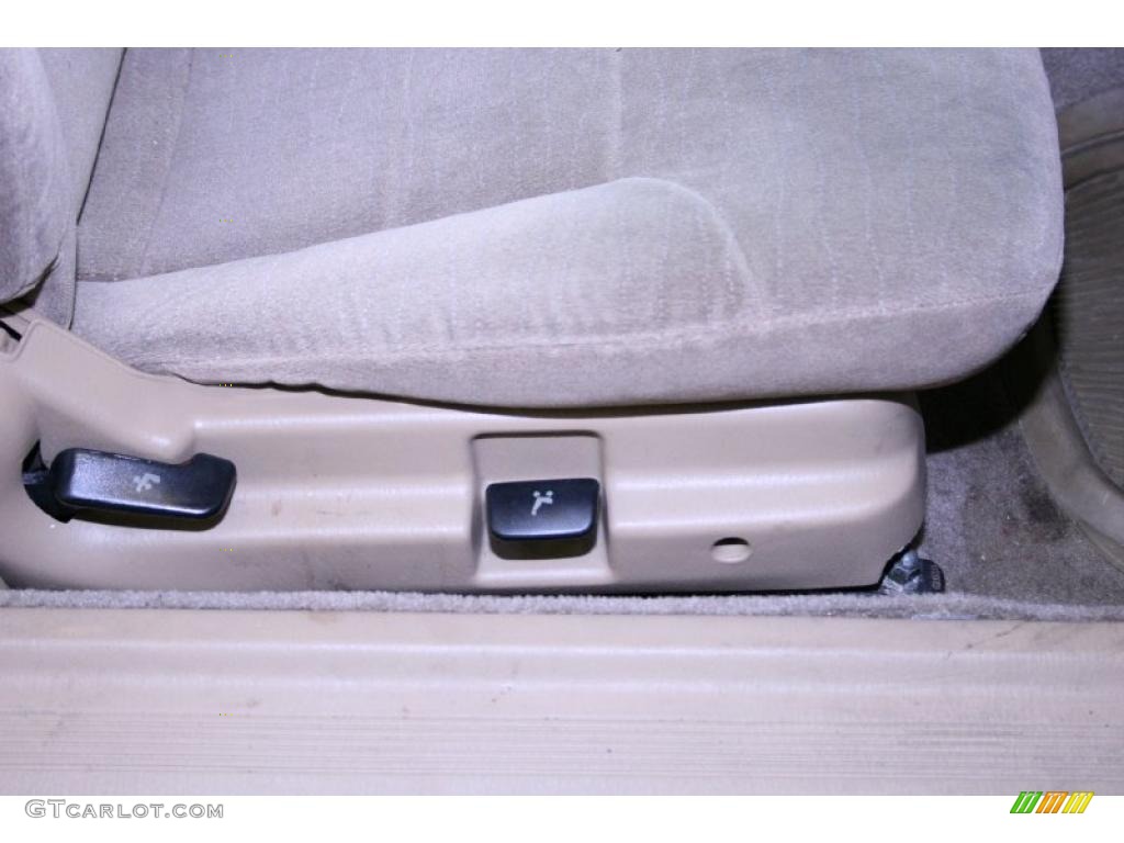 2000 Avenger  - Bright White / Black/Tan photo #25