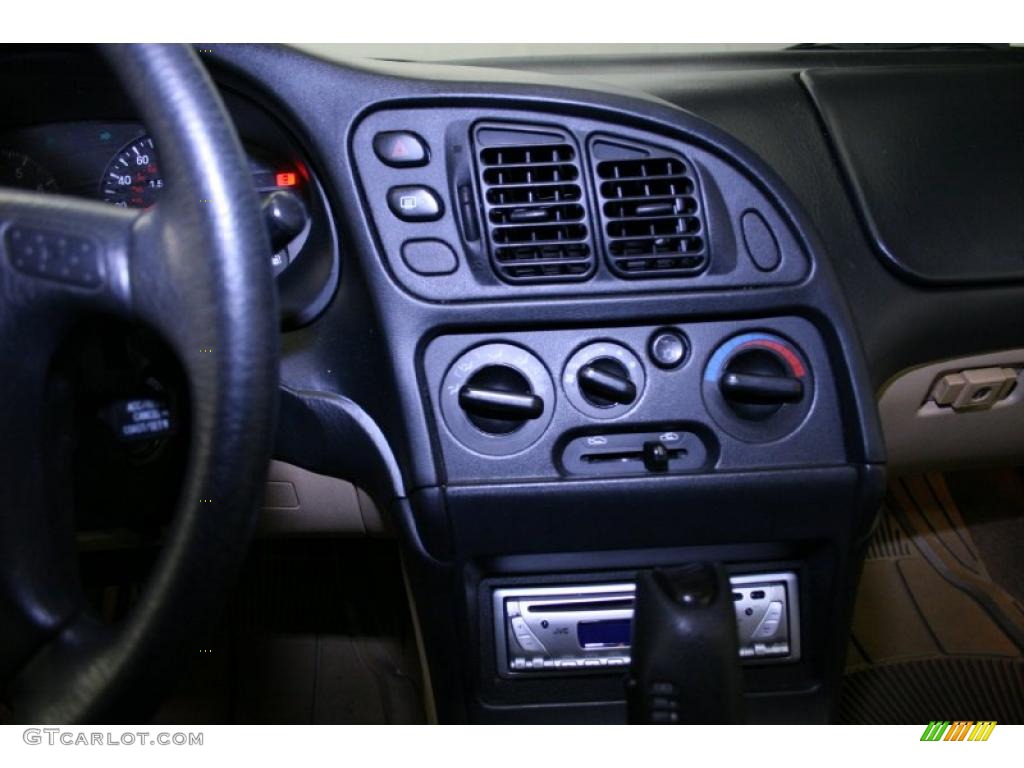 2000 Avenger  - Bright White / Black/Tan photo #32