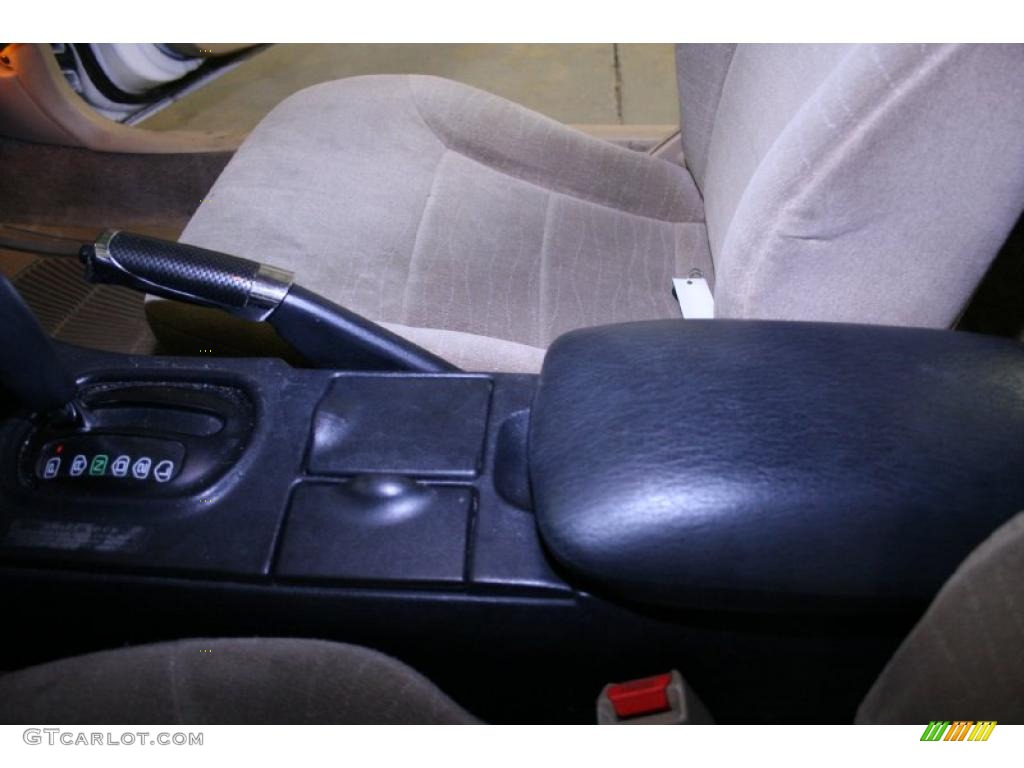 2000 Avenger  - Bright White / Black/Tan photo #35