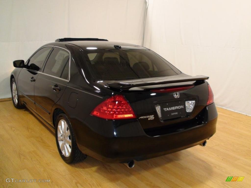 2007 Accord EX-L V6 Sedan - Nighthawk Black Pearl / Black photo #9