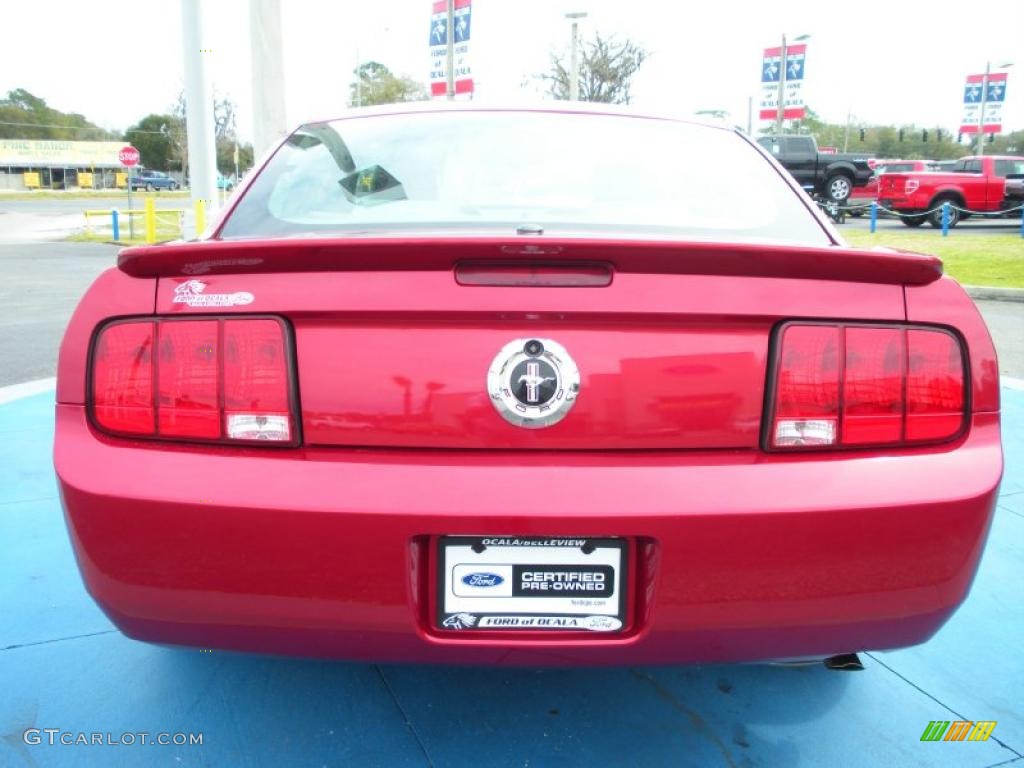 2007 Mustang V6 Premium Coupe - Torch Red / Light Graphite photo #4