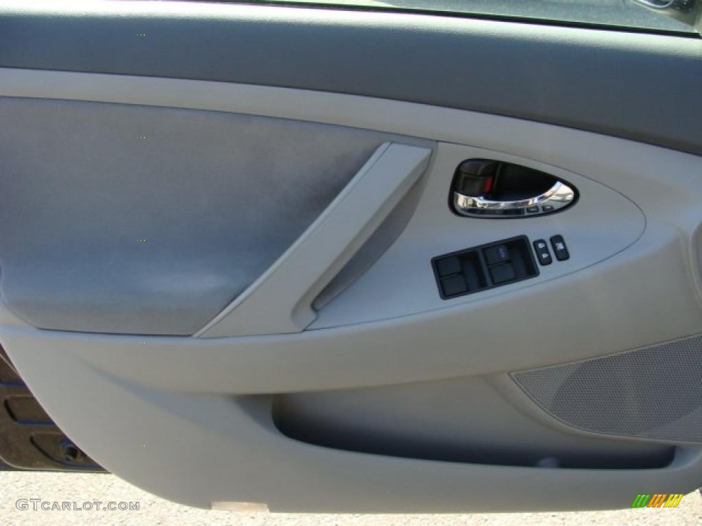 2007 Camry CE - Black / Ash photo #6