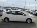 Super White - Prius Hybrid Photo No. 8