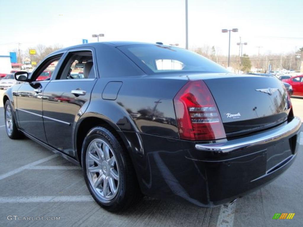 2006 300 C HEMI - Brilliant Black Crystal Pearl / Dark Slate Gray/Light Graystone photo #5