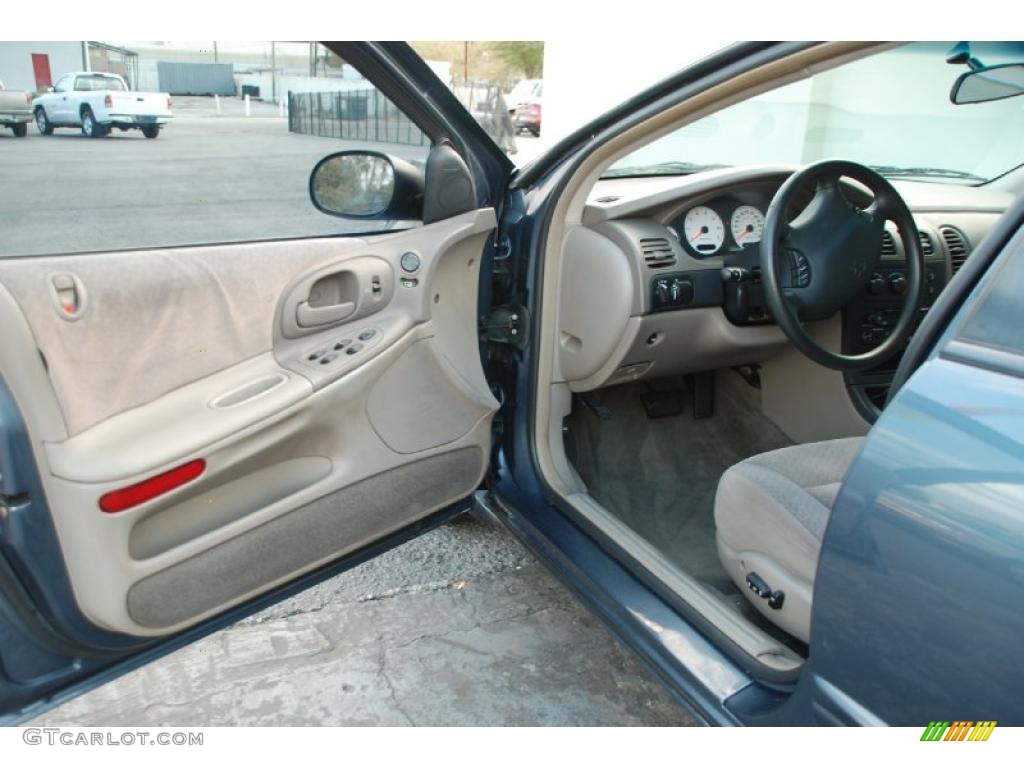 2001 Intrepid SE - Steel Blue Pearlcoat / Sandstone photo #18