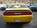 Detonator Yellow - Challenger SRT8 Photo No. 7