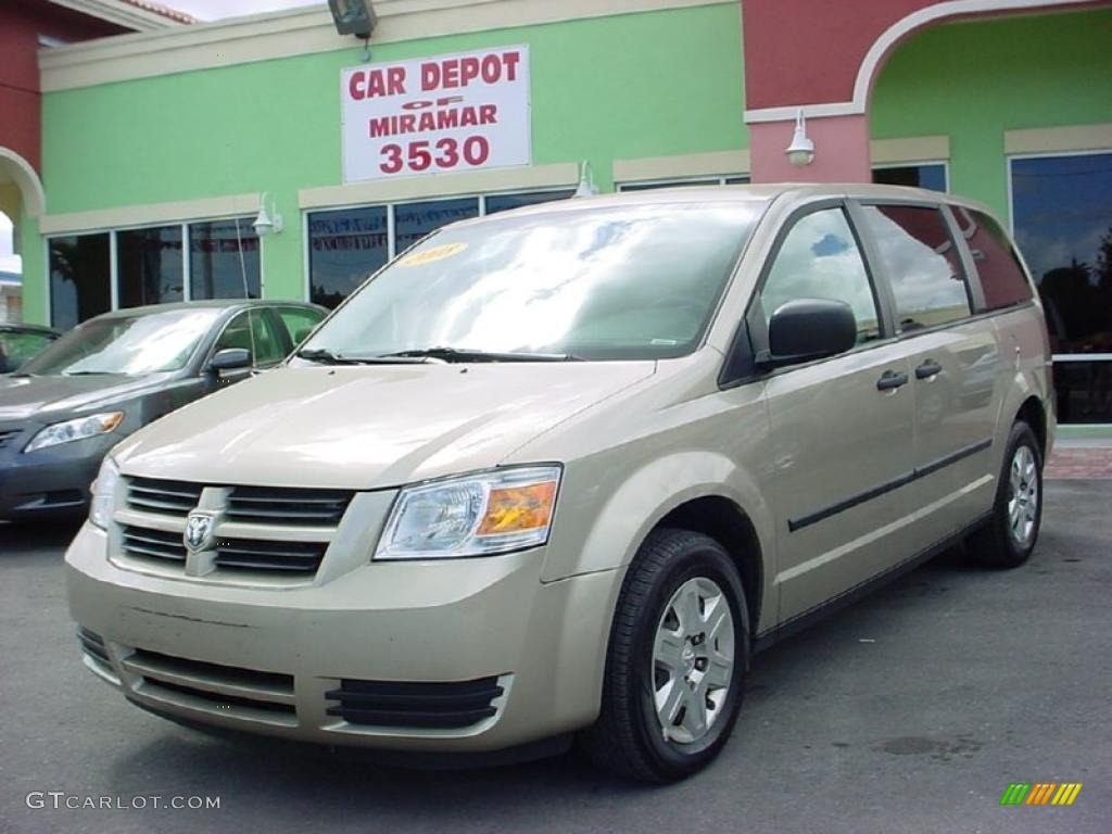 Light Sandstone Metallic Dodge Grand Caravan
