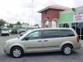 2008 Light Sandstone Metallic Dodge Grand Caravan SE  photo #2