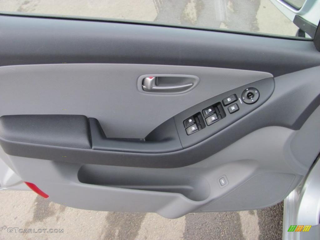 2007 Elantra SE Sedan - Quicksilver / Gray photo #13