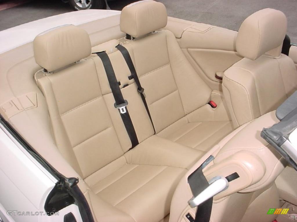 2004 3 Series 330i Convertible - Alpine White / Sand photo #14