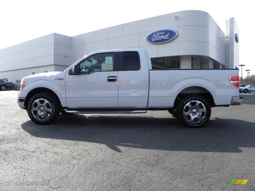 2010 F150 XLT SuperCab - Oxford White / Tan photo #5