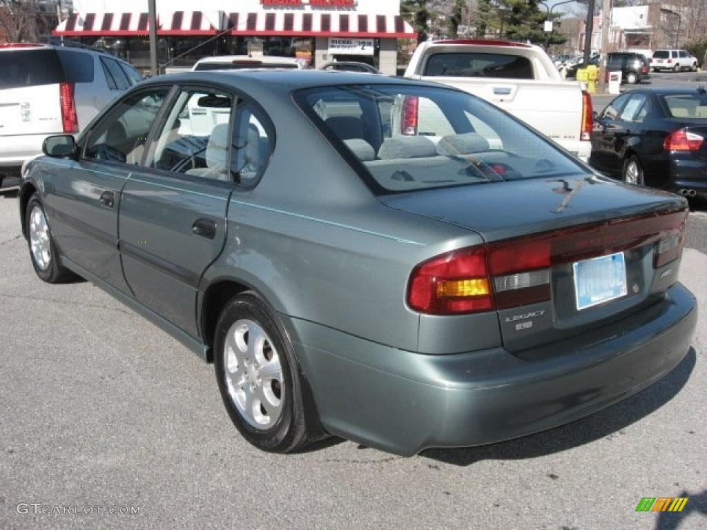 2001 Legacy L Sedan - Wintergreen Metallic / Gray photo #8