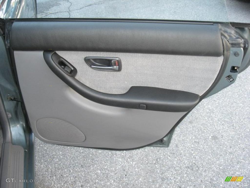 2001 Legacy L Sedan - Wintergreen Metallic / Gray photo #26