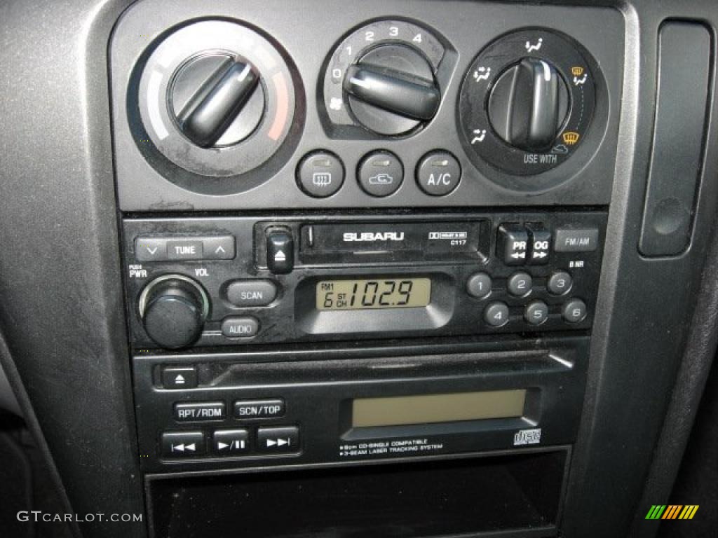2001 Legacy L Sedan - Wintergreen Metallic / Gray photo #42