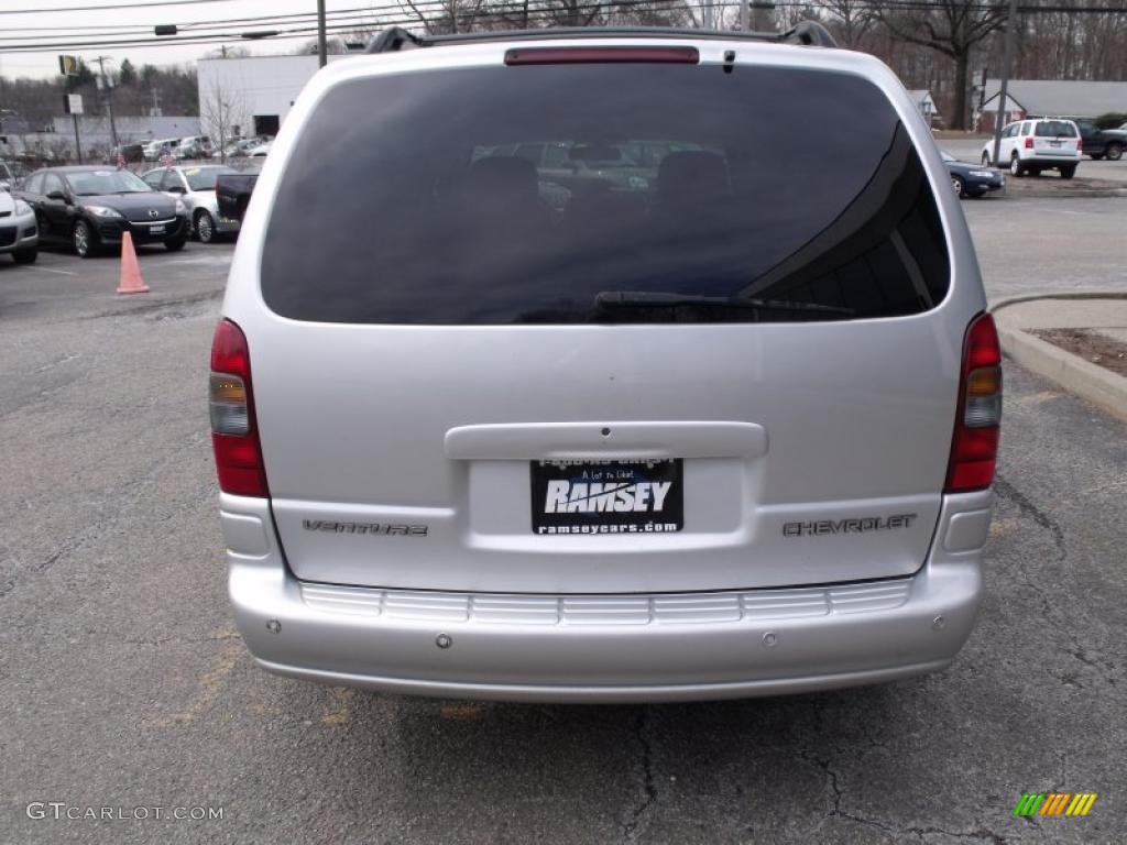 2002 Venture Warner Brothers Edition AWD - Galaxy Silver Metallic / Medium Gray photo #6