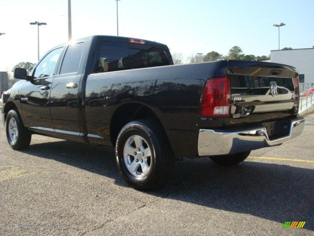 2009 Ram 1500 SLT Quad Cab 4x4 - Brilliant Black Crystal Pearl / Dark Slate/Medium Graystone photo #4