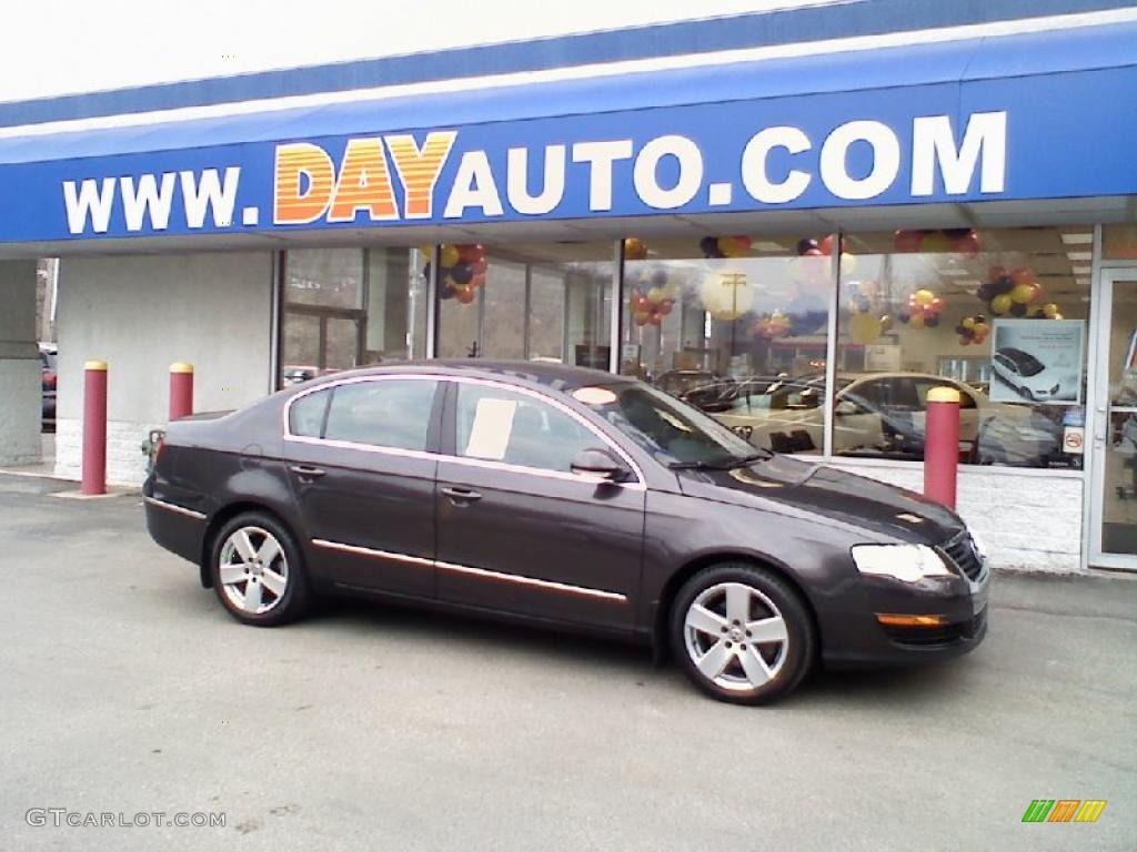 Mocha Brown Volkswagen Passat