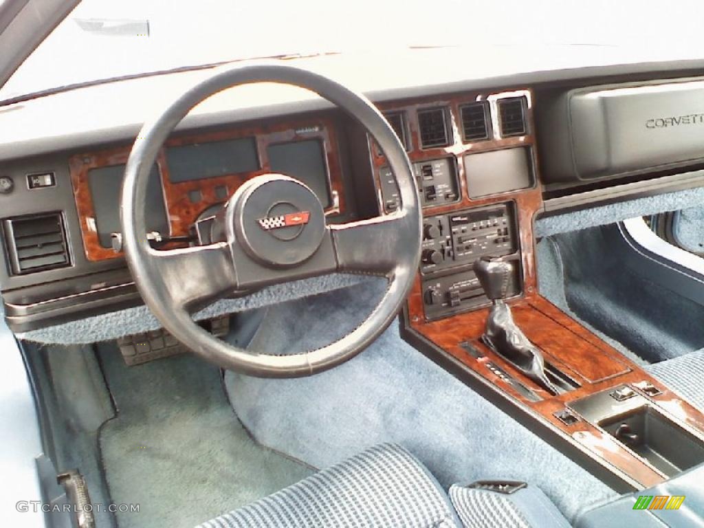 1985 Corvette Coupe - Light Blue Metallic / Medium Blue photo #12