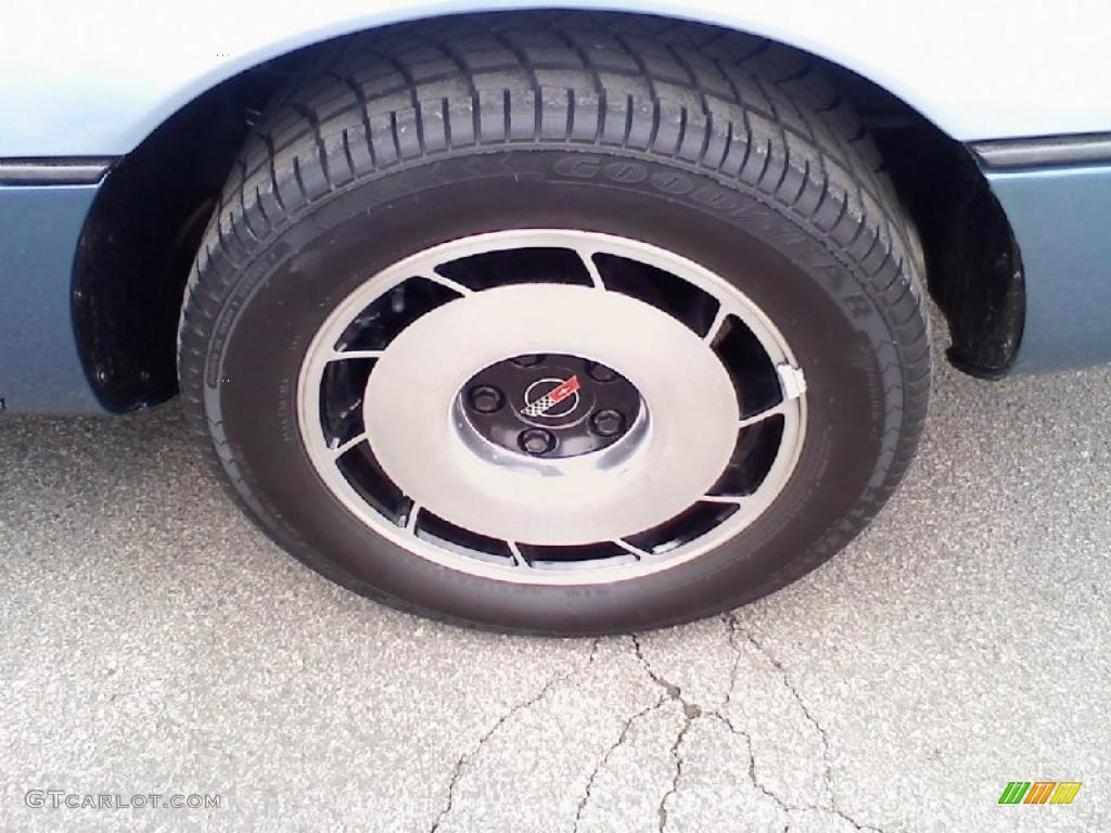 1985 Corvette Coupe - Light Blue Metallic / Medium Blue photo #22