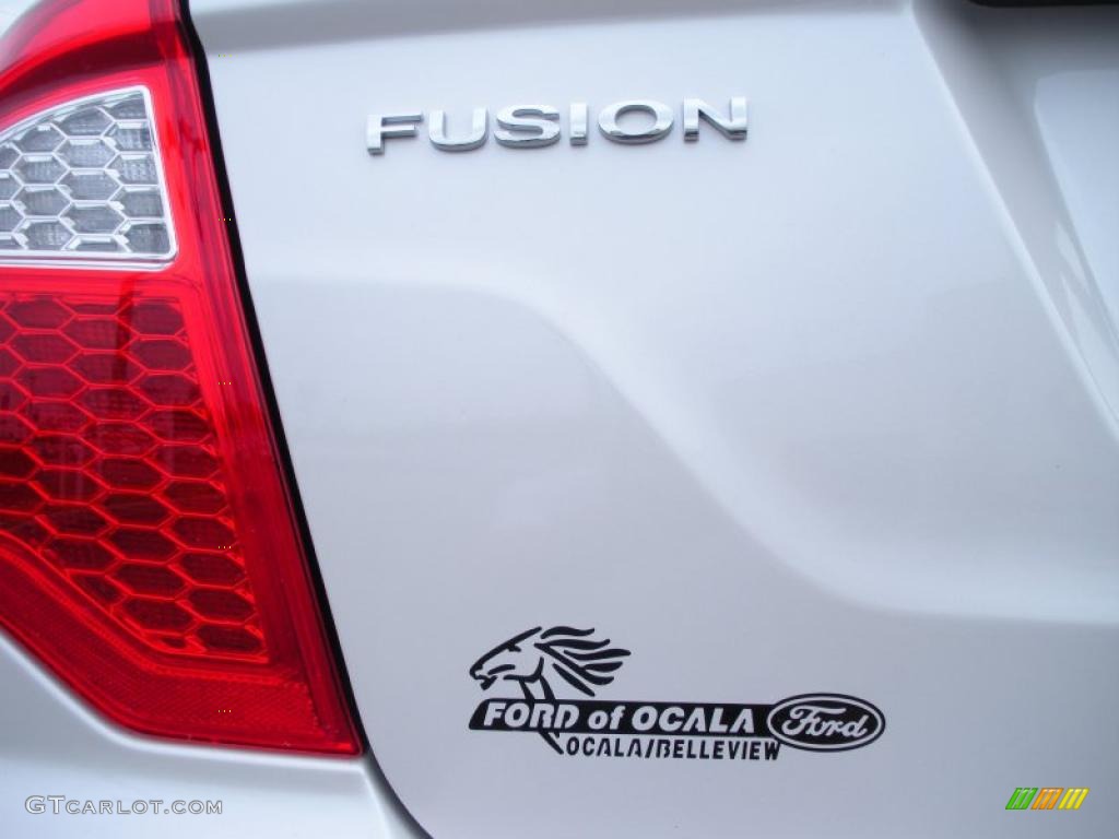 2010 Fusion SEL V6 - White Platinum Tri-coat Metallic / Camel photo #4