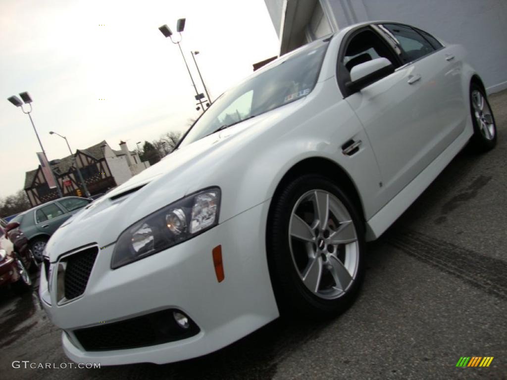2009 G8 GT - White Hot / Onyx photo #1